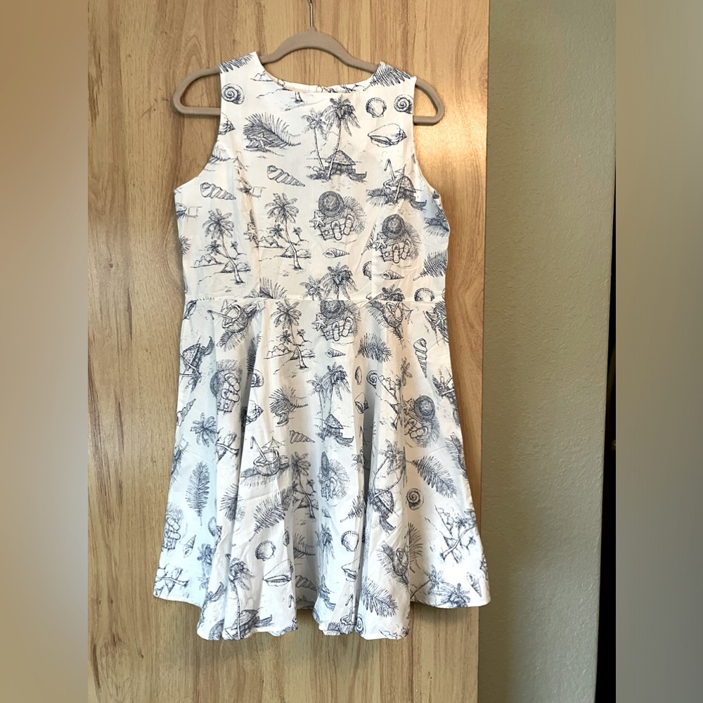 Ladies size L Hawaii Hangover dress NWT